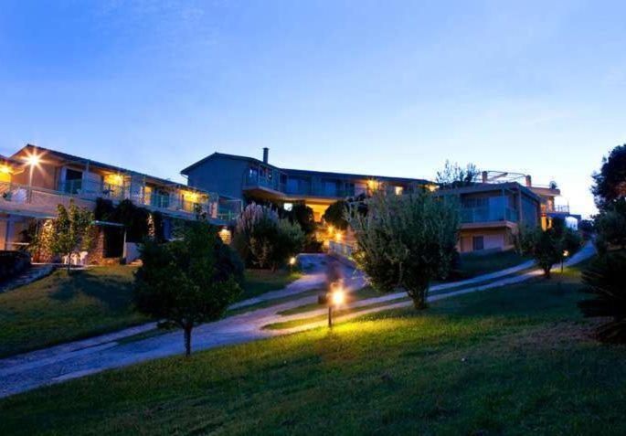 Daphne Holiday Club Chalkidiki ภายนอก รูปภาพ