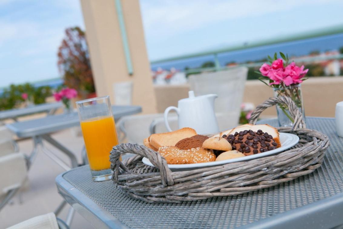 Daphne Holiday Club Chalkidiki ภายนอก รูปภาพ